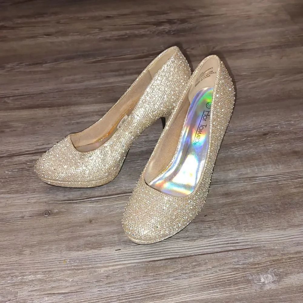 Hot Tomato Fireworks gold sparkle graduation prom heels Sz 7.5